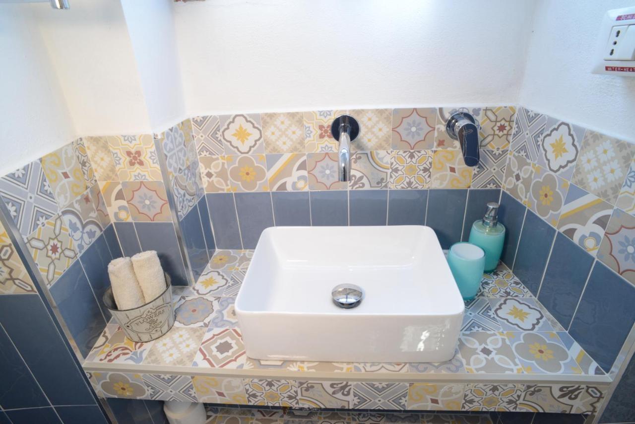 Old Town Secret Garden Apartment Alghero Exterior photo