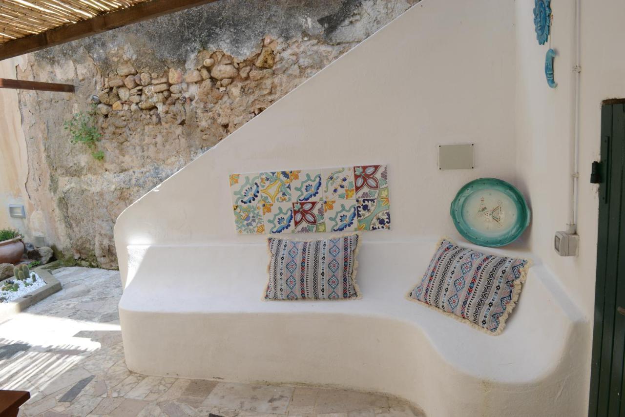 Old Town Secret Garden Apartment Alghero Exterior photo