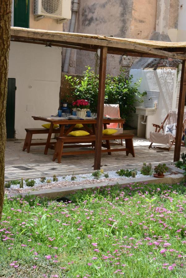 Old Town Secret Garden Apartment Alghero Exterior photo