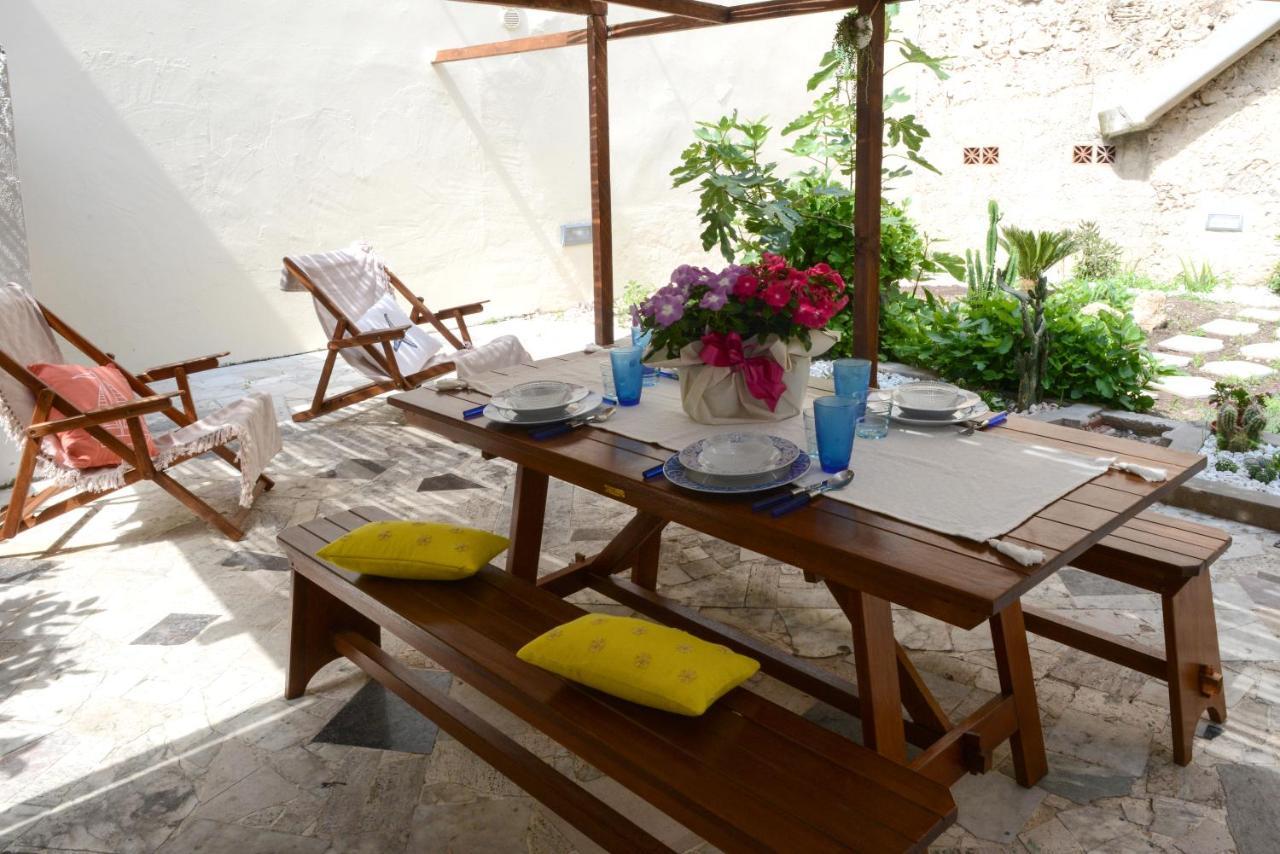Old Town Secret Garden Apartment Alghero Exterior photo